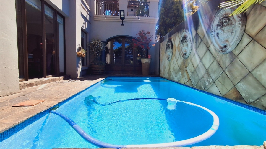 5 Bedroom Property for Sale in Roodia Free State